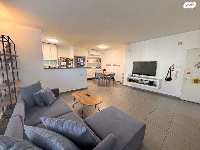 דירה, ידידות, מגדיאל, הוד השרון