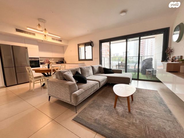 פרדס רייספלד, קרית אונו החדשה