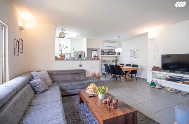 דירה, ידידות, מגדיאל, הוד השרון