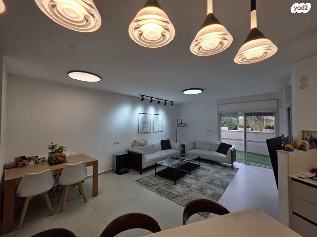 דירת גן, עמק האלה, הנביאים, מודיעין מכבים רעות