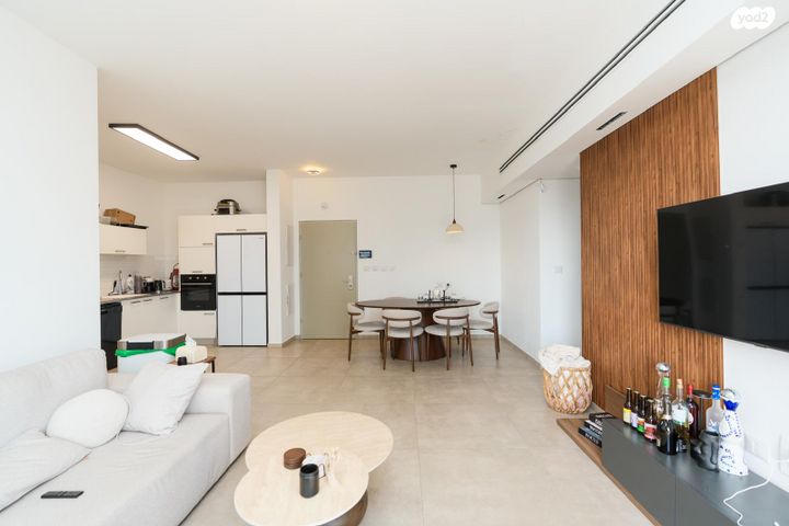 דירה, אור ים, אור עקיבא