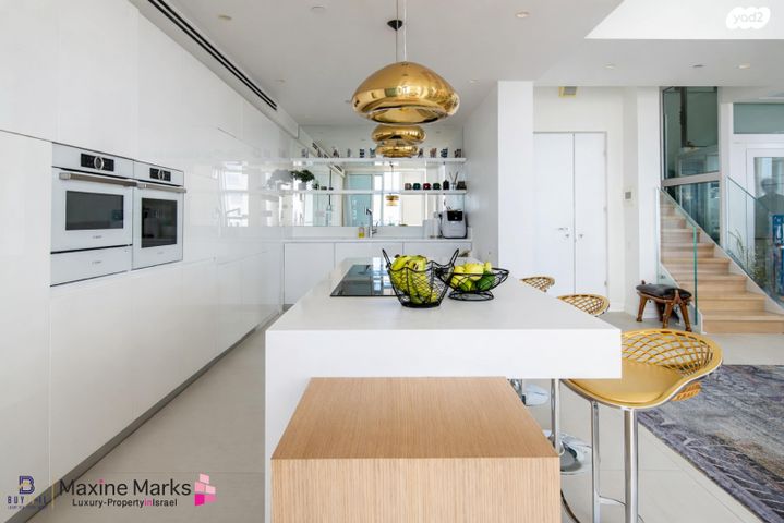 דופלקס, אהוד מנור, עיר ימים, נתניה