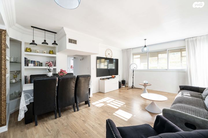 דירה, יצחק בן צבי 16, כפר גנים ב, פתח תקווה