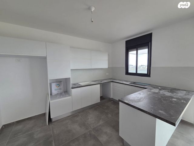 דירה, לבונה, אור ים, אור עקיבא