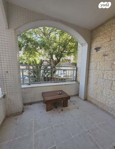 דירה, חטיבת עציוני, רמת רבין מערב, כרמיאל