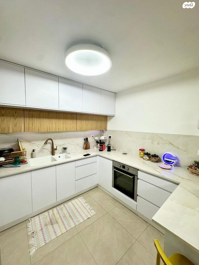 דירה, וייצמן 23, ליבת העיר, יהוד מונוסון