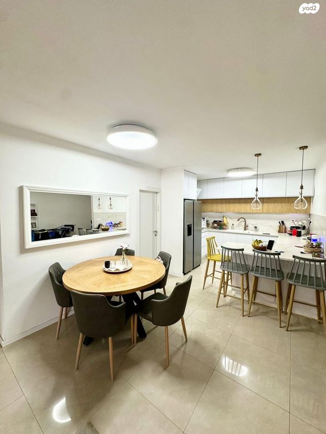 דירה, וייצמן 23, ליבת העיר, יהוד מונוסון