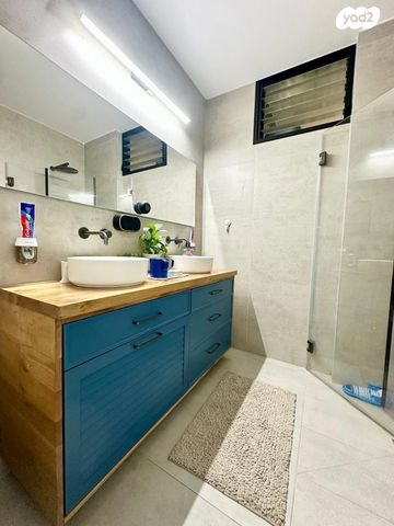 דירה, וייצמן 23, ליבת העיר, יהוד מונוסון