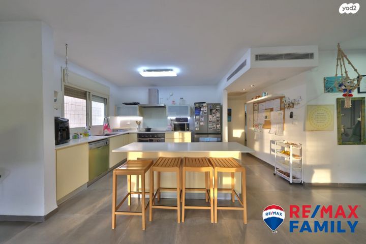 גג/ פנטהאוז, אלכסנדר זייד 56, קרית חיים מזרחית, חיפה