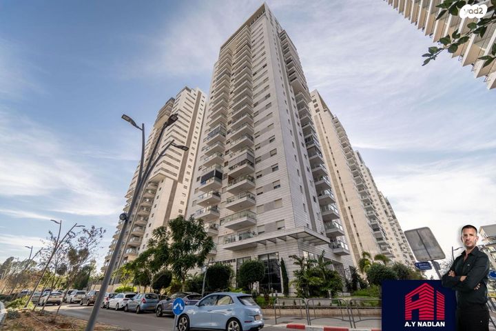 דירה, דודו דותן, הרקפות, ראשון לציון