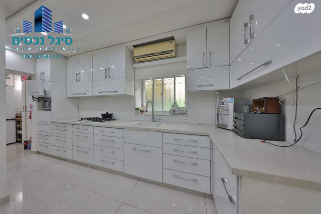 דו משפחתי, צבי הרר, גבעת רם, קרית אתא