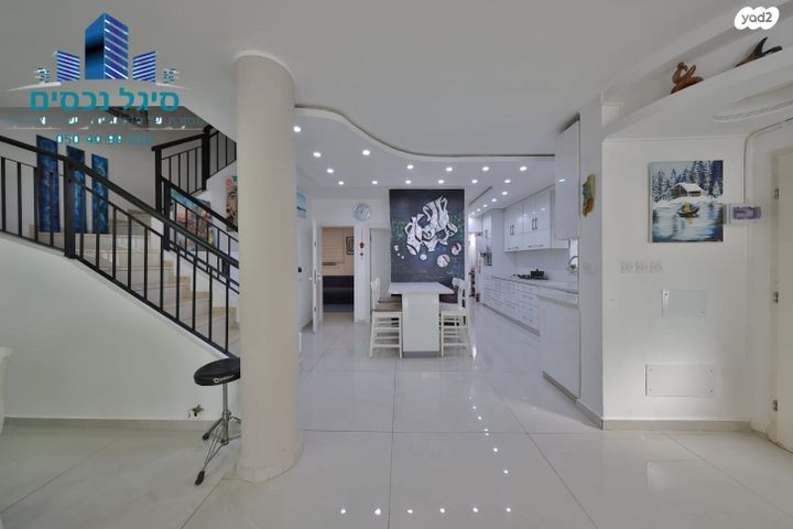 דו משפחתי, צבי הרר, גבעת רם, קרית אתא