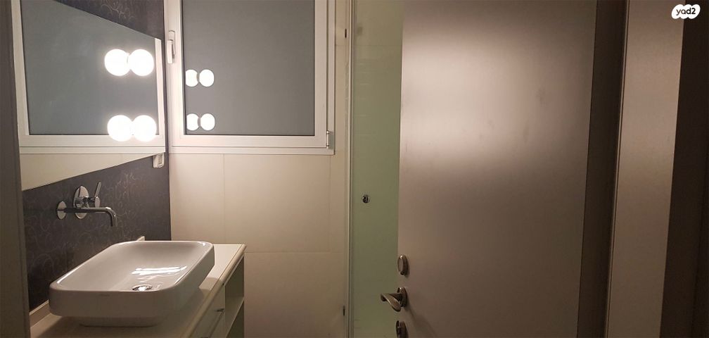 דירה, ידע עם, חרוזים, רמת גן