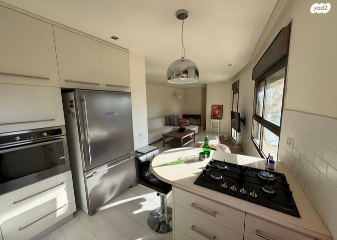 דירה, ידע עם, חרוזים, רמת גן