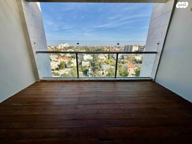 גג/ פנטהאוז, הרצליה הצעירה, הרצליה