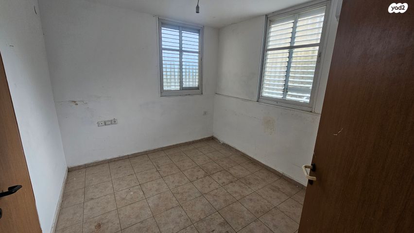 דירה, אהרון ברט 3, צפון מזרח מרכז העיר, נתניה