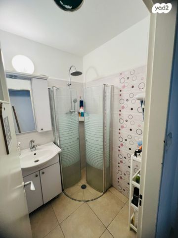 דירה, העצמאות 38, מרכז העיר, סביניה, הוותיקה, קרית ביאליק