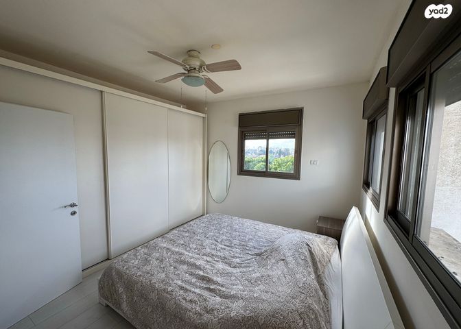 דירה, ידע עם, חרוזים, רמת גן