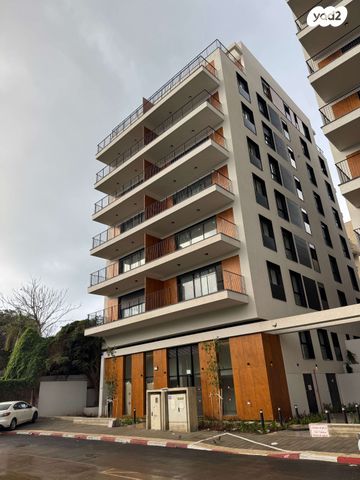 דירה, מעפילי סלוודור 7, צהלון, שיכוני חסכון, תל אביב יפו