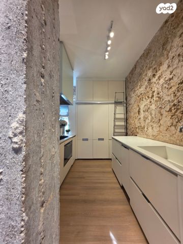 טריפלקס, שלוש, נווה צדק, תל אביב יפו