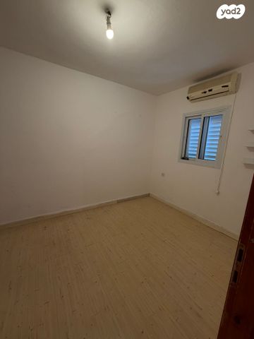 דירה, חיים נחמן ביאליק 13, שכונה ב', באר שבע