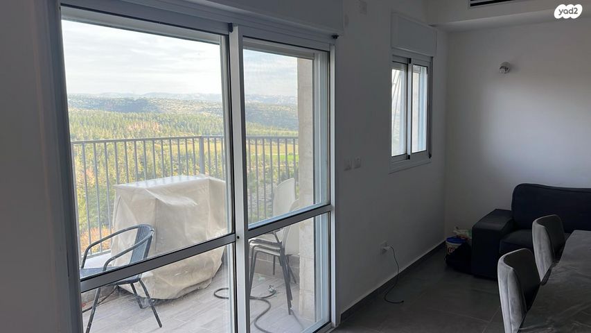 דירה, האחים, נווה שמיר רמת בית שמש ה-1, בית שמש