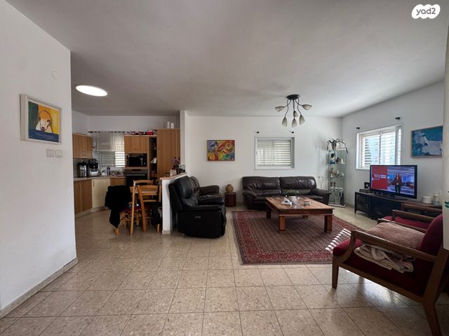 דירה, הכרמל, קרית ספיר, כפר סבא