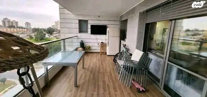 שושנה דמארי 