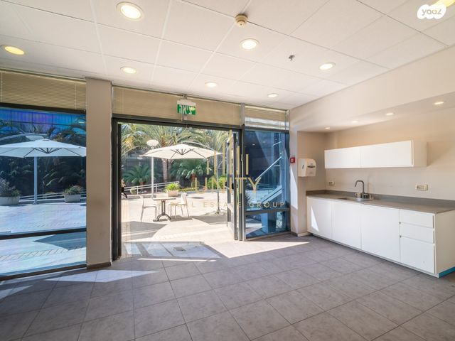 משרדים, אזור תעשיה ספיר, נתניה