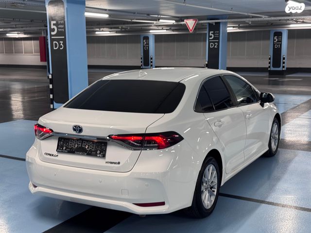 טויוטה קורולה