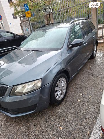 סקודה אוקטביה