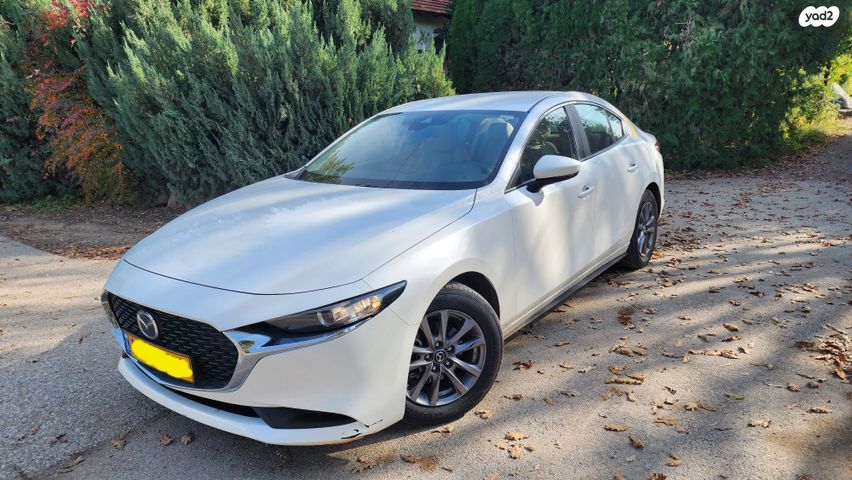 מודעת רכב מאזדה 3