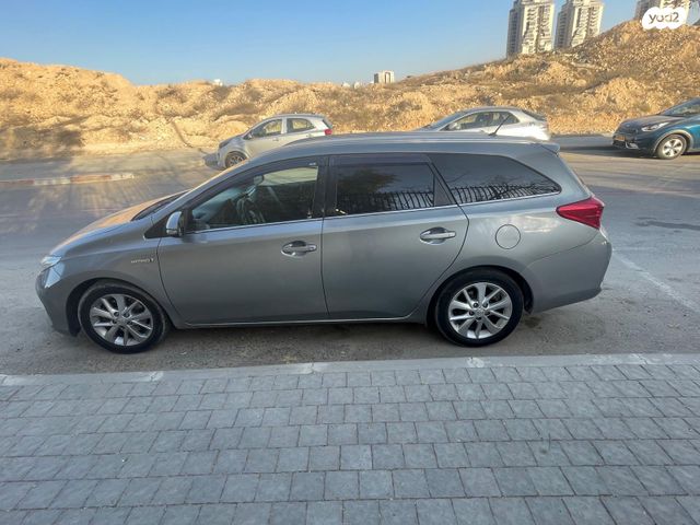 מודעת רכב טויוטה אוריס