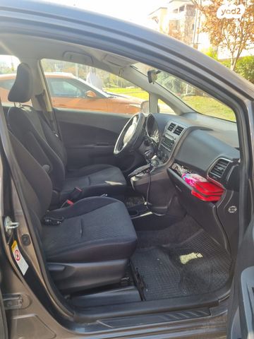 מודעת רכב טויוטה ורסו-S