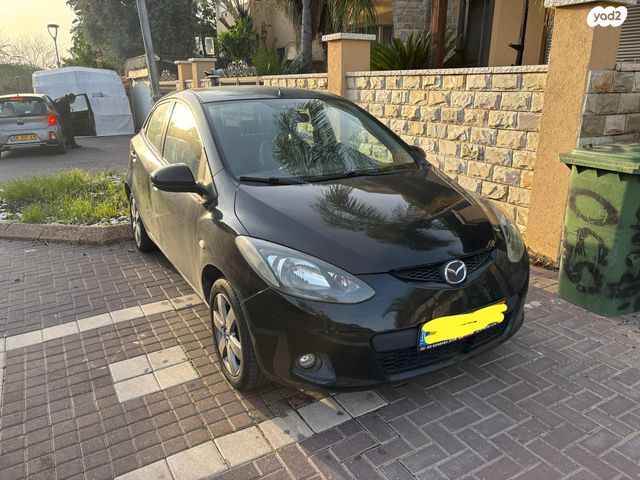 מודעת רכב מאזדה 2