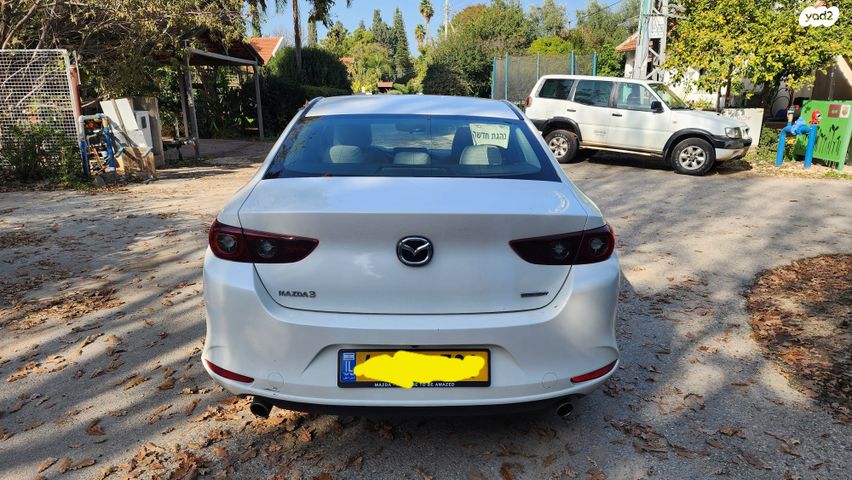 מאזדה 3