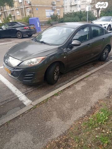 מודעת רכב מאזדה 3