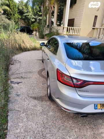 רנו מגאן