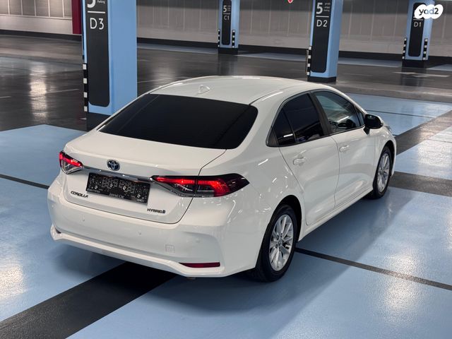 טויוטה קורולה