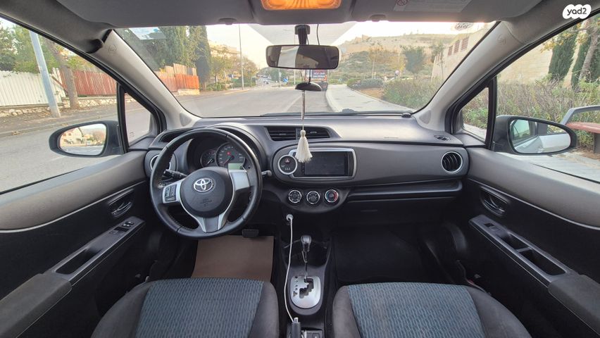 מודעת רכב טויוטה יאריס