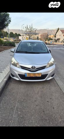 טויוטה יאריס