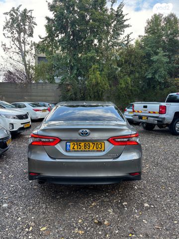 טויוטה קאמרי