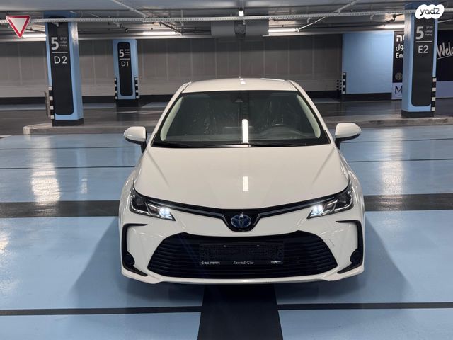 טויוטה קורולה