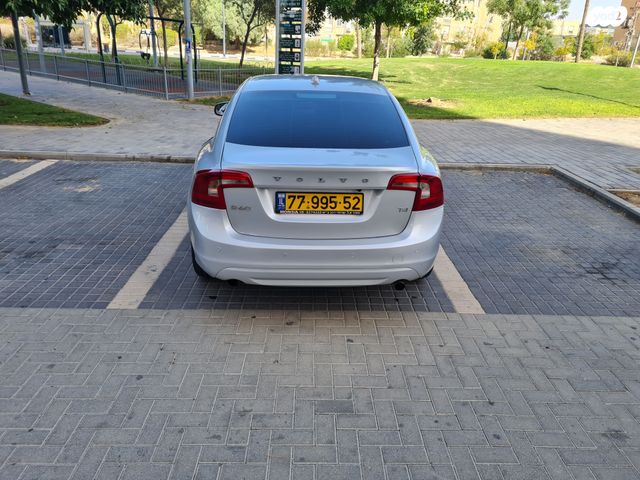וולוו S60