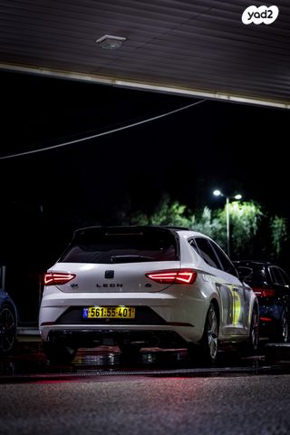 מודעת רכב סיאט לאון