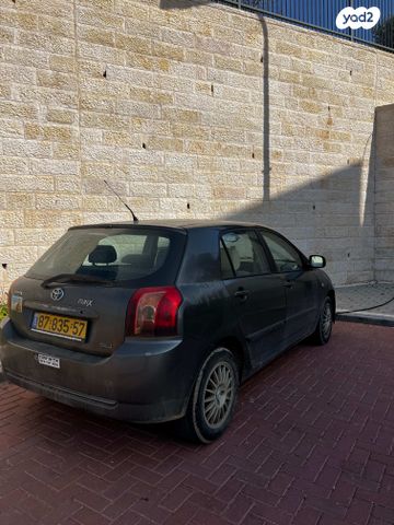 טויוטה קורולה