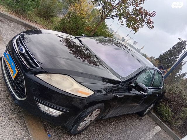 פורד מונדאו