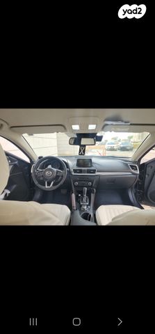 מודעת רכב מאזדה 3