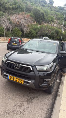 מודעת רכב טויוטה היילקס