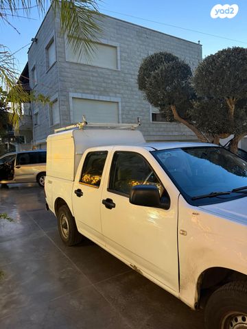 איסוזו די-מקס